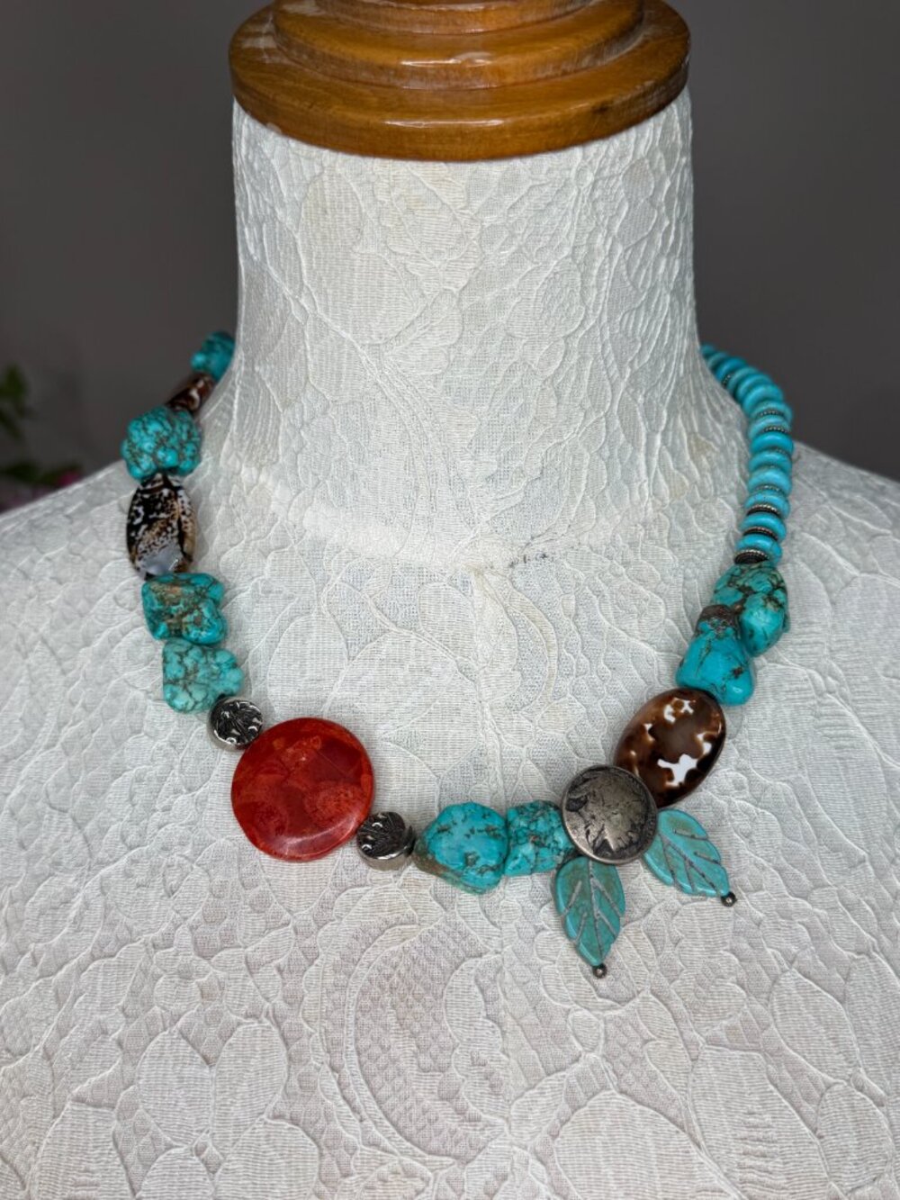 Handmade Turquoise Choker Style Necklace - Picture 3 of 4